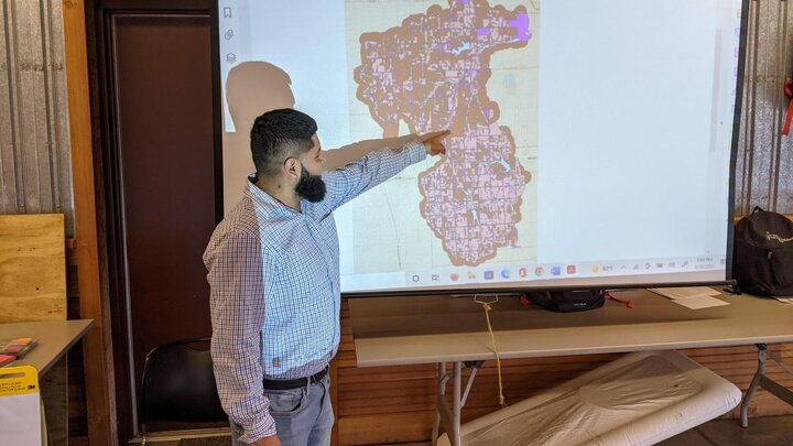 Daniel Morales, an NRT master’s student studying natural resources management, led workshops in the Denton Hills on February 4 and April 28 to hear landowner concerns and gain experience in community engagement.