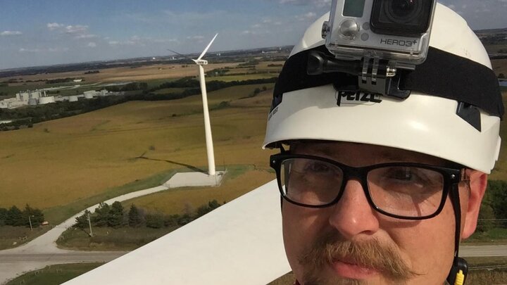 Hay busts myths on renewable energy