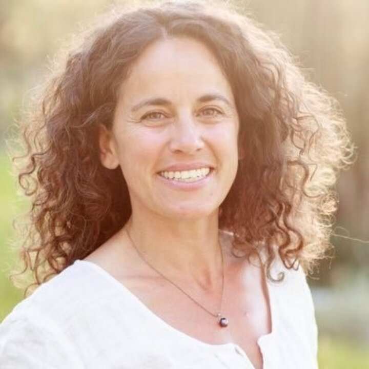 Avatar for Elena Bennett