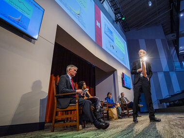 photo of Craig Allen presenting at Heuermann lecture